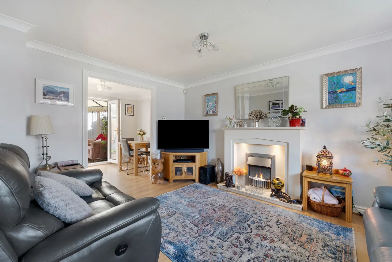 Atterbury Close, Widnes, WA8, photo 3