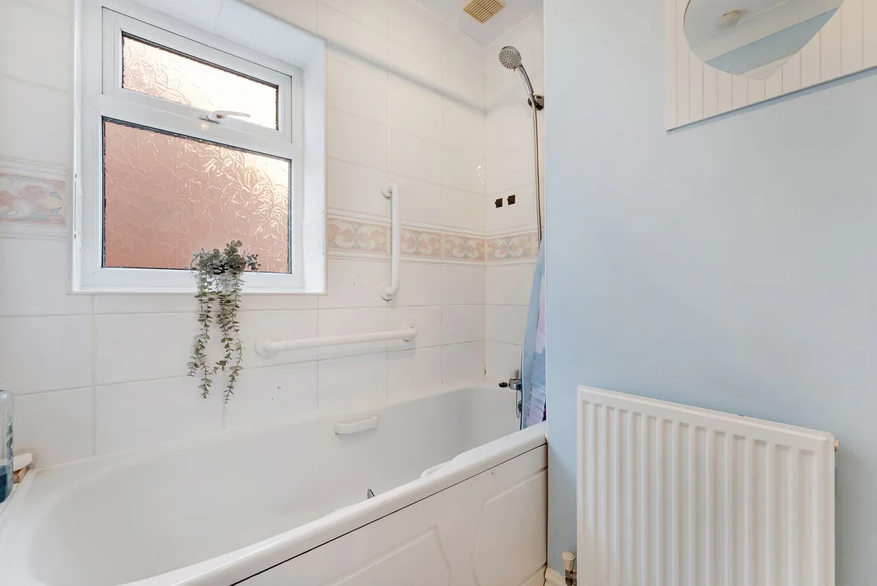 Atterbury Close, Widnes, WA8, photo 16