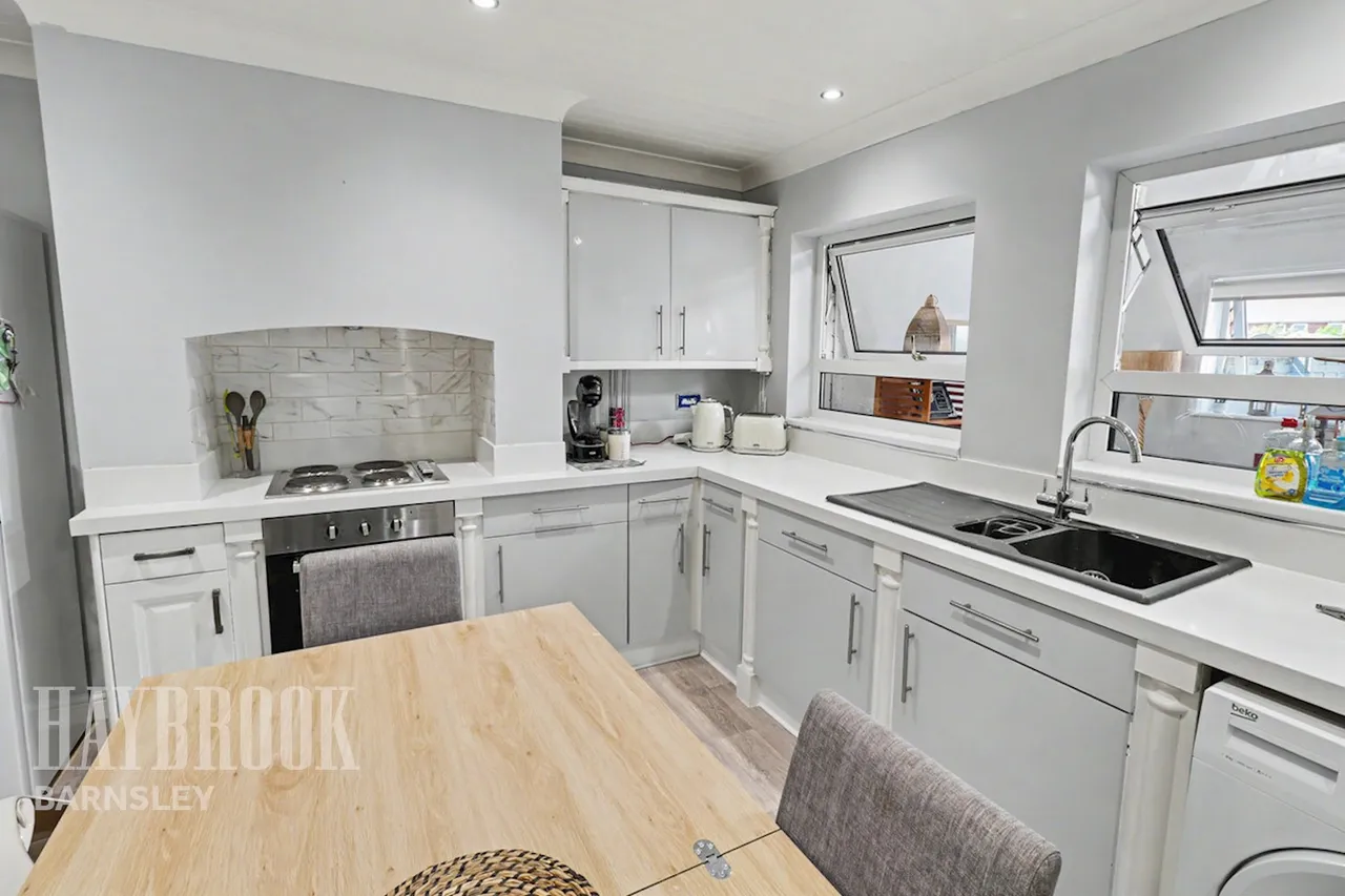 Loxley Avenue, Wombwell, photo 6