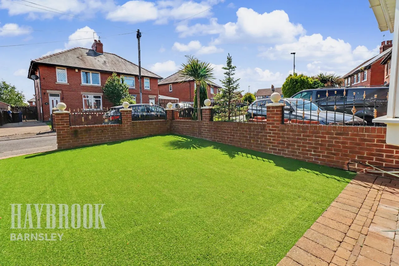 Loxley Avenue, Wombwell, photo 14