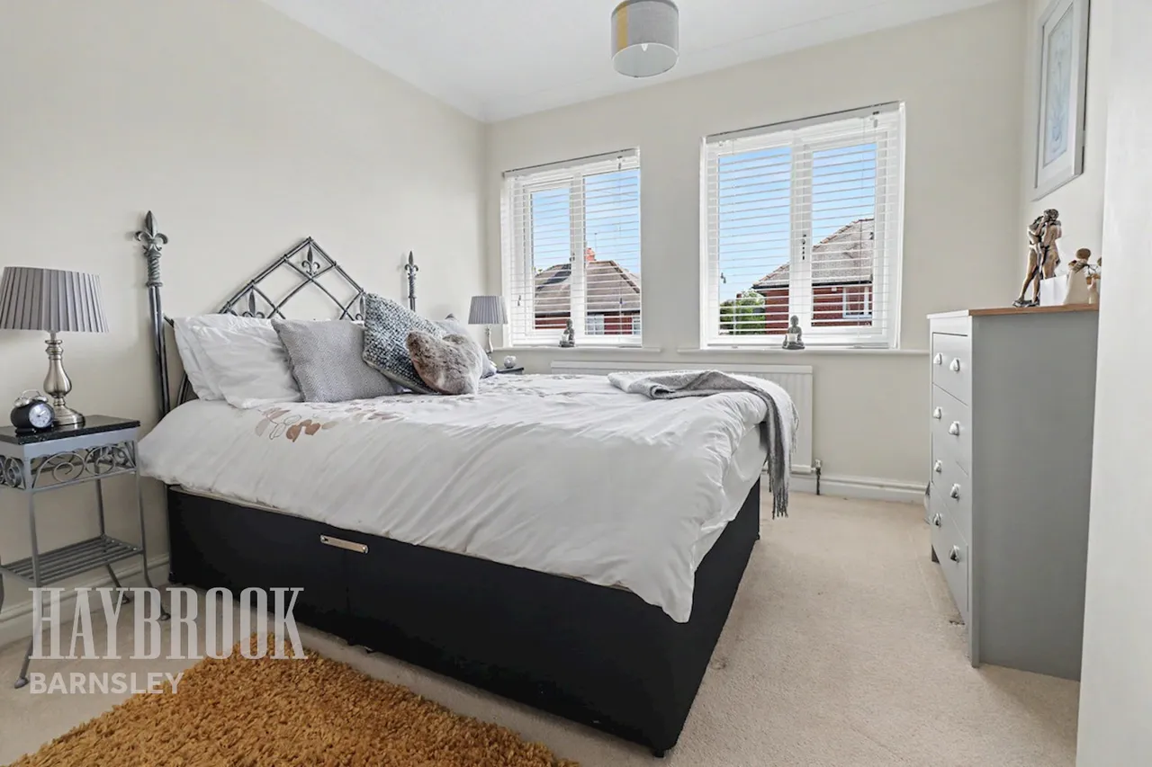 Loxley Avenue, Wombwell, photo 10