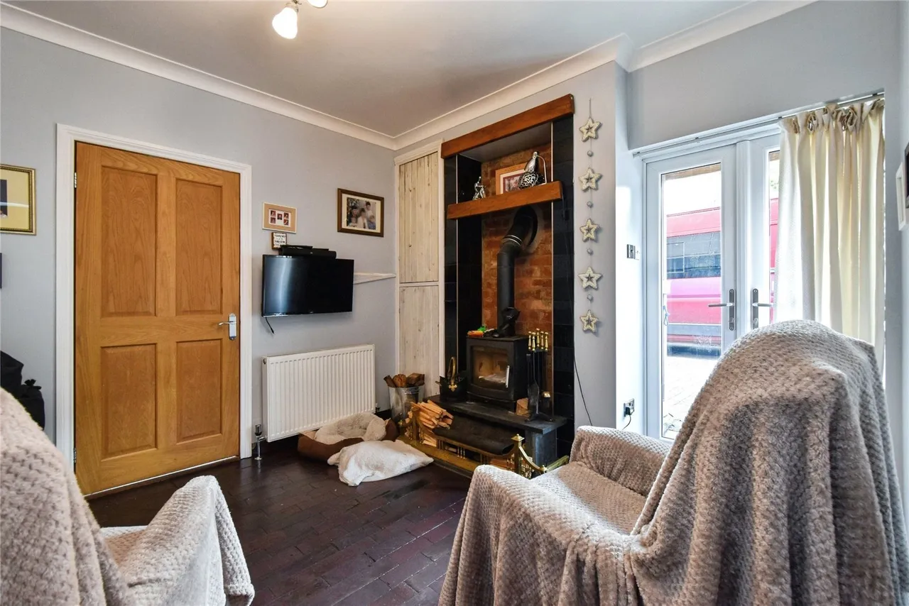 Heol Y Meinciau, Pontyates, SA15, photo 9