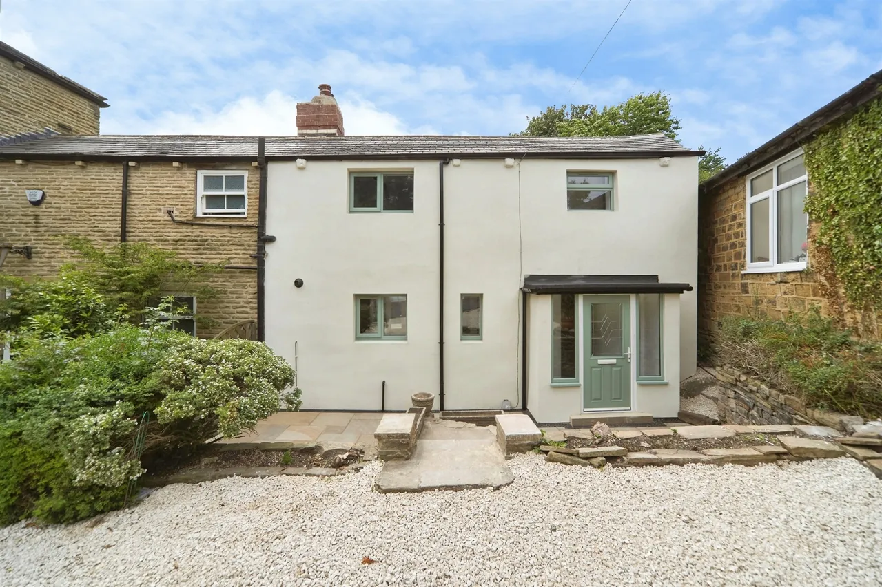 Smalewell Gardens, Pudsey, LS28, photo 21