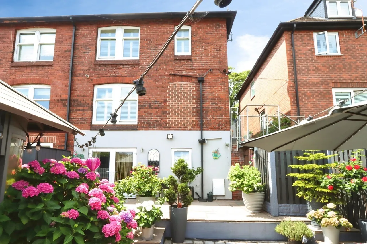 Broom Lane, Rotherham, South Yorkshire, S60, photo 38
