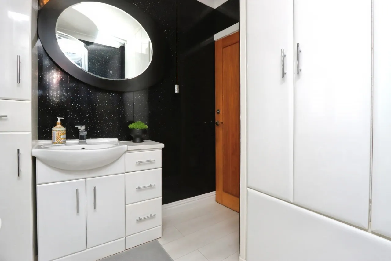 Broom Lane, Rotherham, South Yorkshire, S60, photo 24