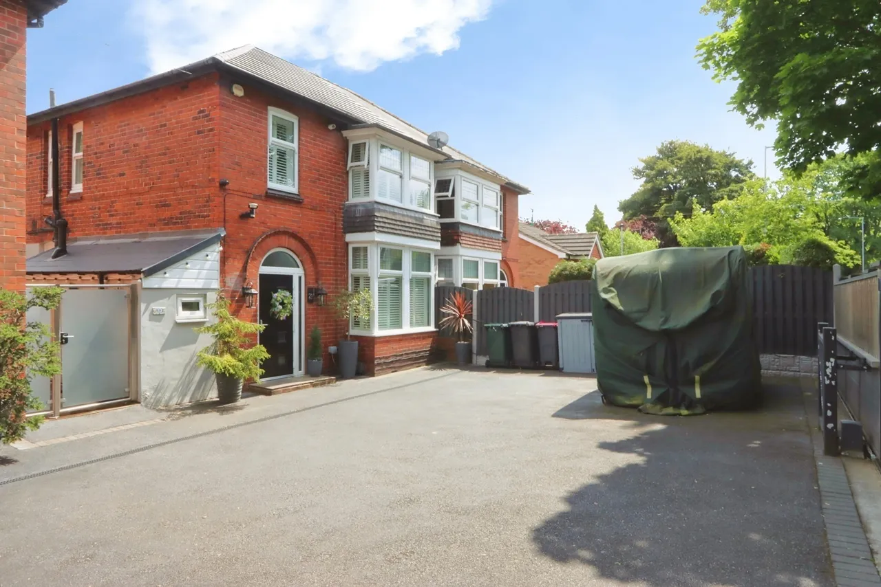 Broom Lane, Rotherham, South Yorkshire, S60, photo 36