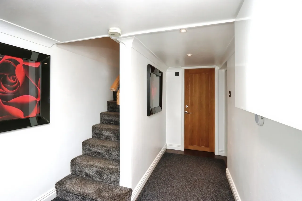 Broom Lane, Rotherham, South Yorkshire, S60, photo 28