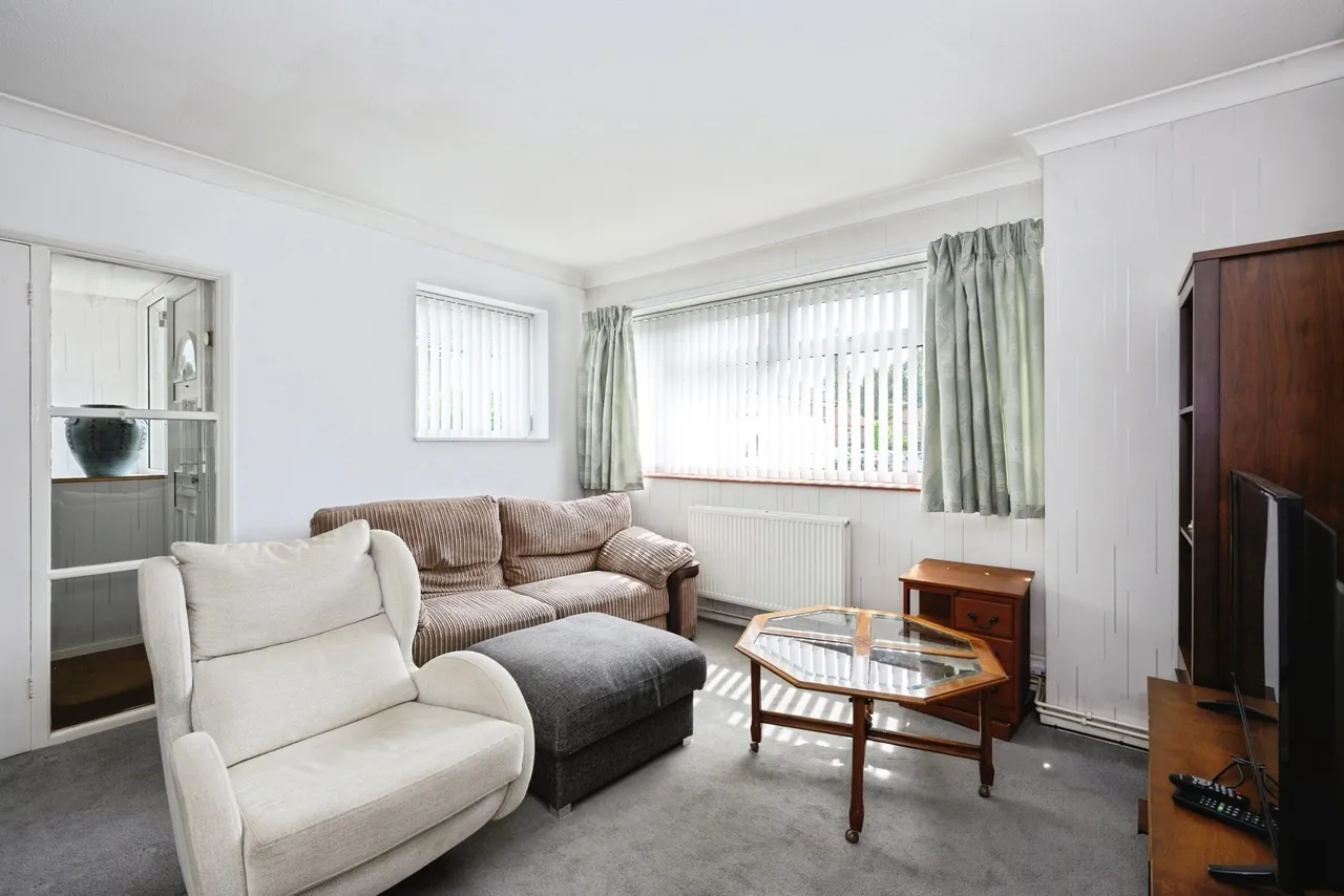 Ash Close, Merstham, RH1, photo 4