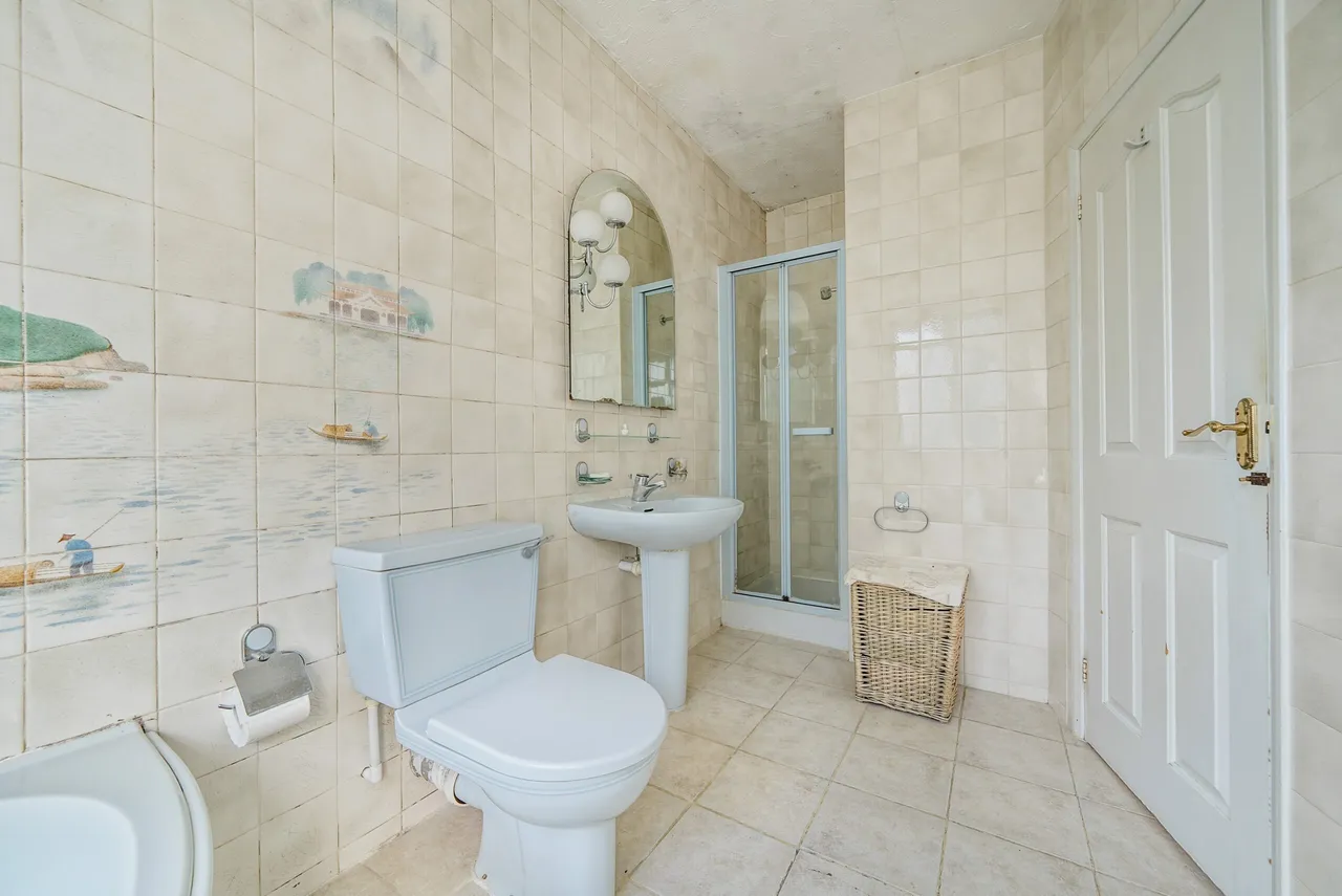 Cat Hill, East Barnet, Barnet, Greater London, EN4 8HU, photo 11