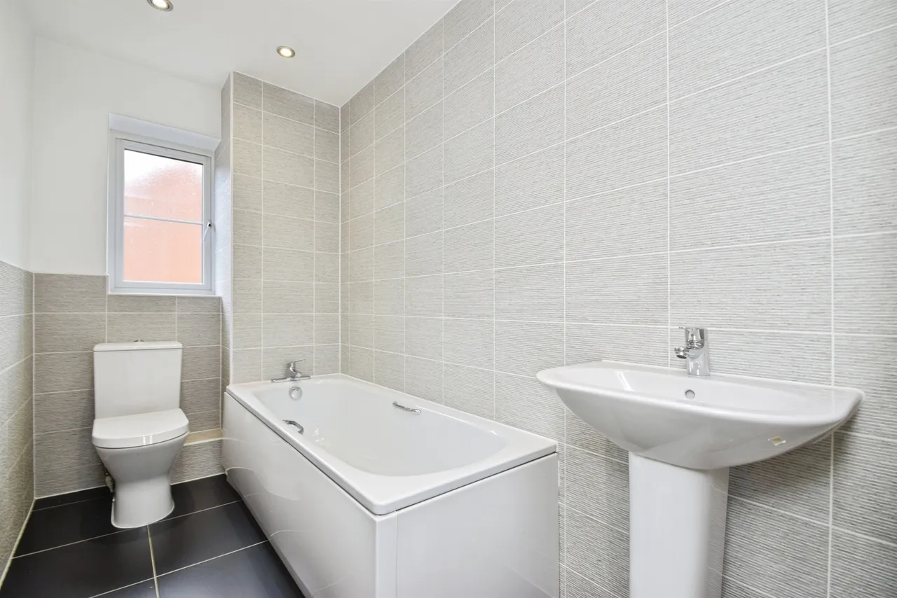 Walnut Close, Tredegar, NP22, photo 27