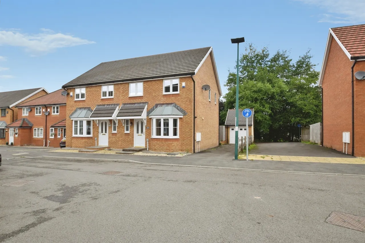 Walnut Close, Tredegar, NP22, photo 45