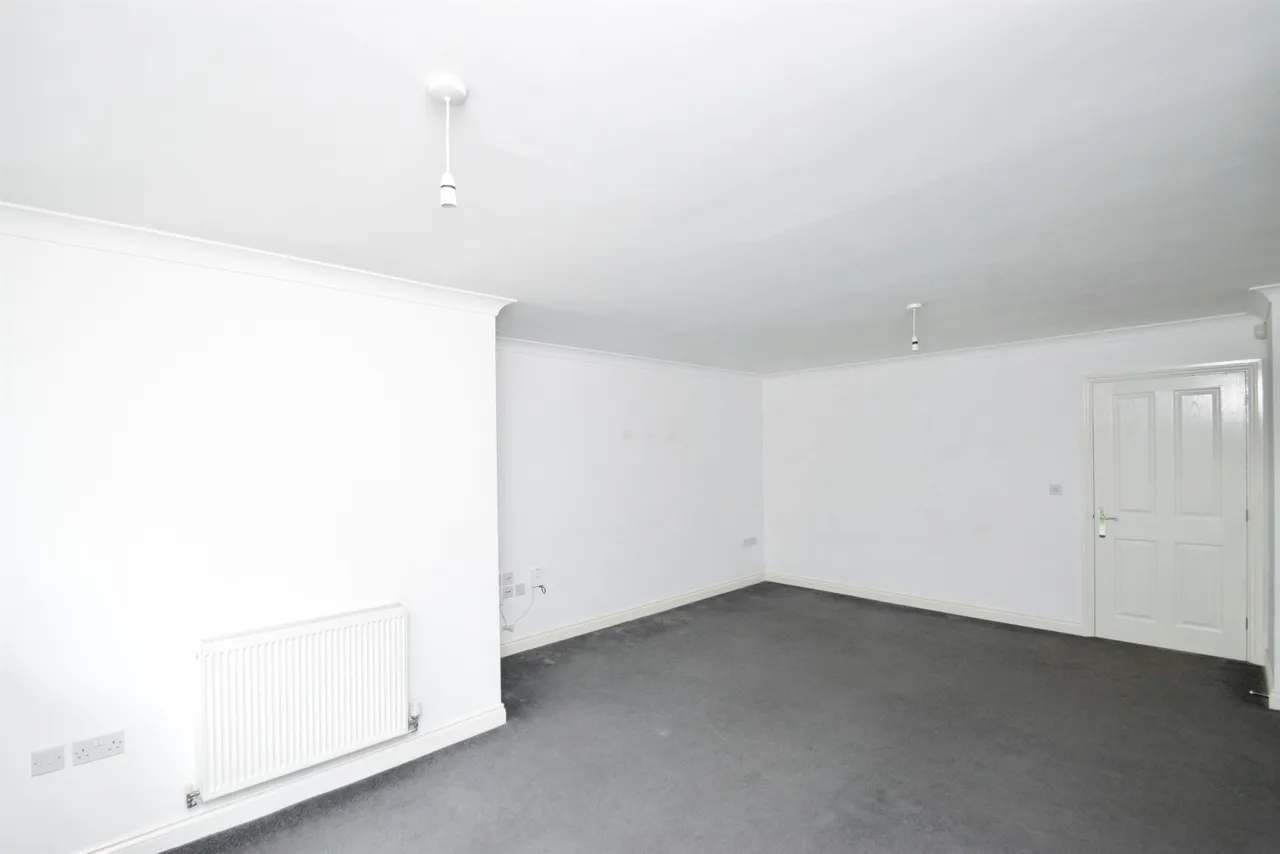 Walnut Close, Tredegar, NP22, photo 15