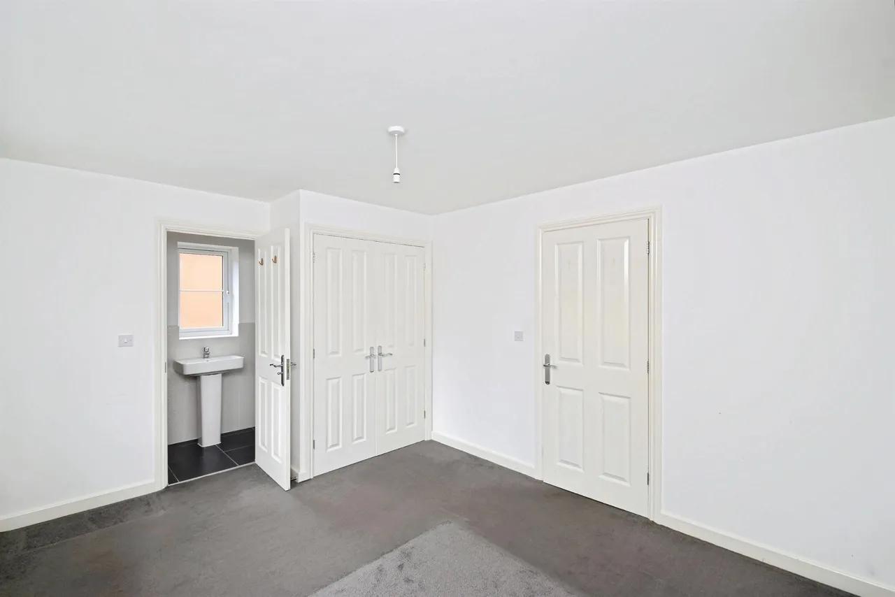 Walnut Close, Tredegar, NP22, photo 16