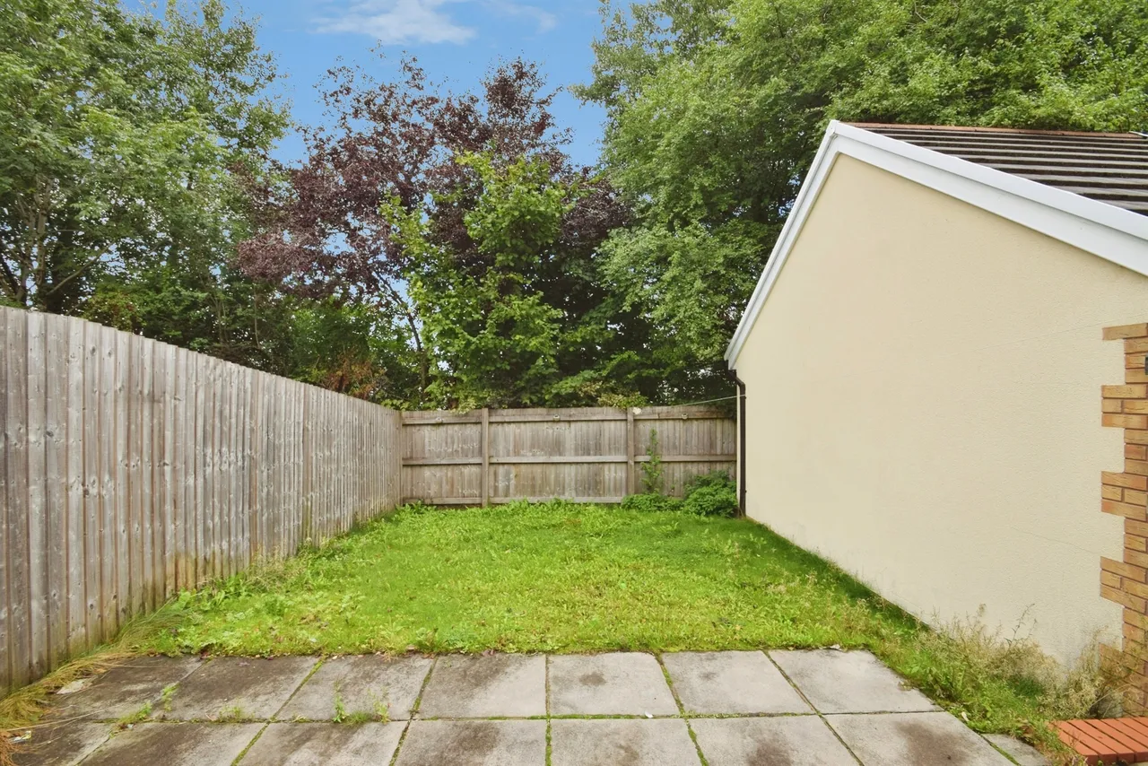 Walnut Close, Tredegar, NP22, photo 41