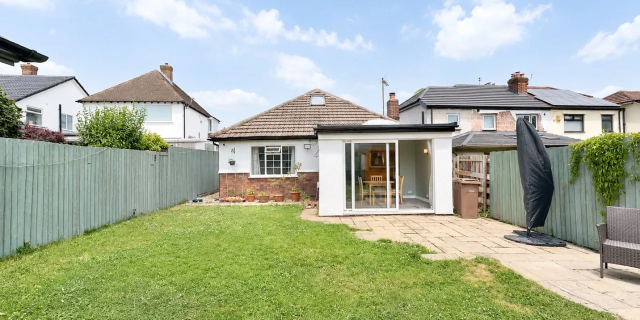 Rosemead Avenue, Pensby, CH61, photo 4