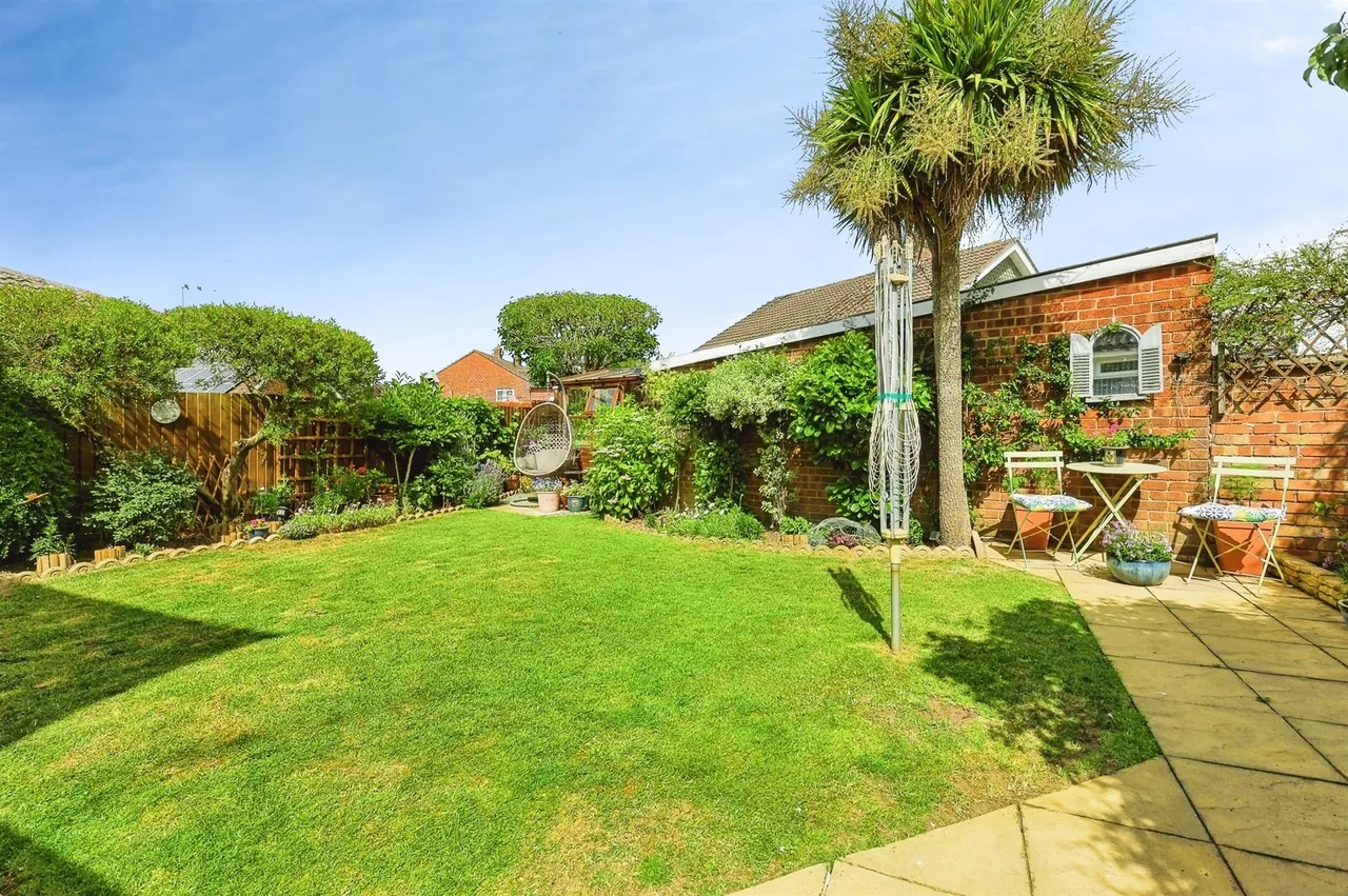 Cottingham Drive, Moulton, NN3, photo 13