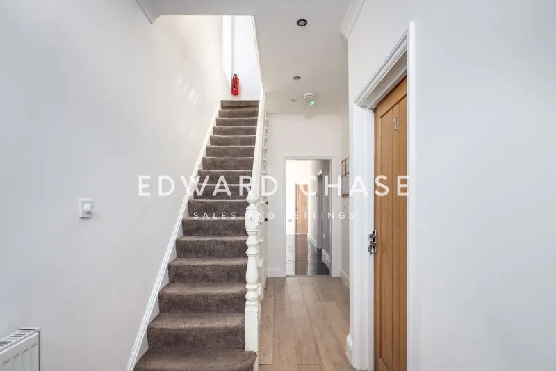 Connaught Road, Ilford, IG1, photo 5