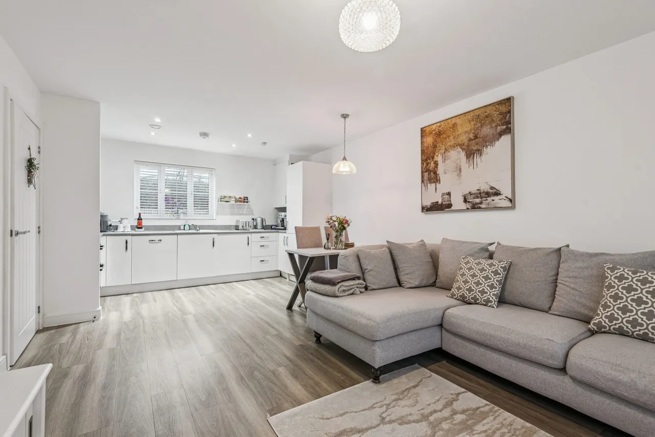 Flat 2, Jersey Court Milk Churn Way, Knebworth, Woolmer Green, SG3 6FJ, photo 6
