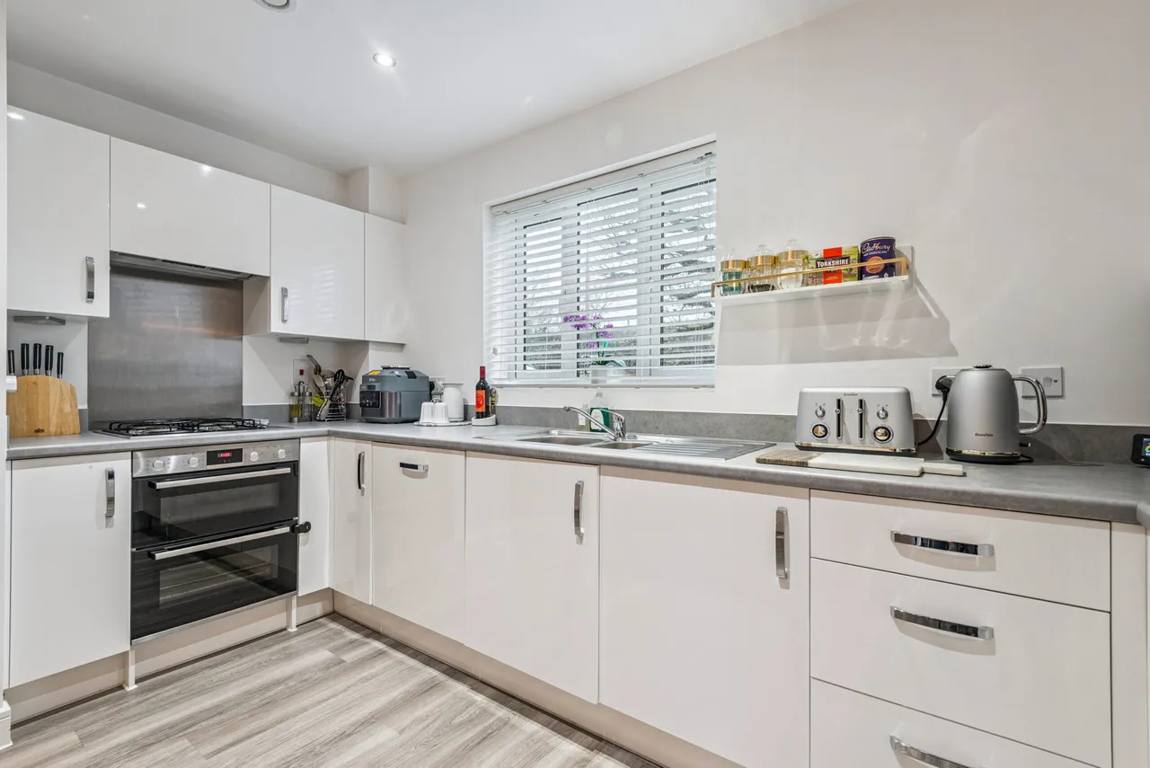 Flat 2, Jersey Court Milk Churn Way, Knebworth, Woolmer Green, SG3 6FJ, photo 7