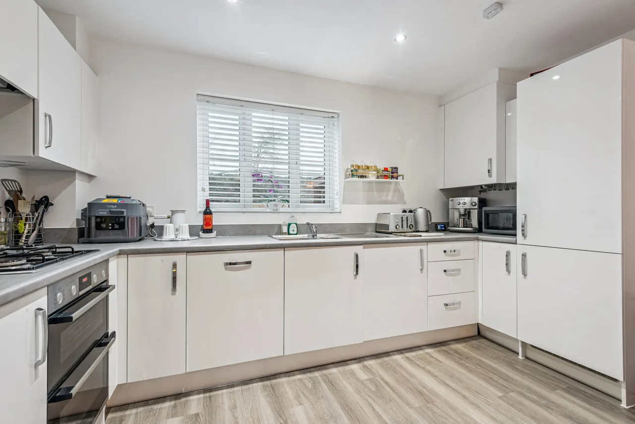 Flat 2, Jersey Court Milk Churn Way, Knebworth, Woolmer Green, SG3 6FJ, photo 9