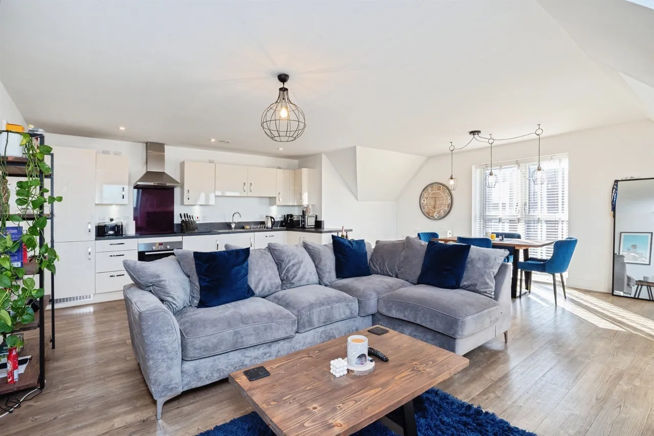 2 bed flat for sale — The Avenue, TUNBRIDGE WELLS