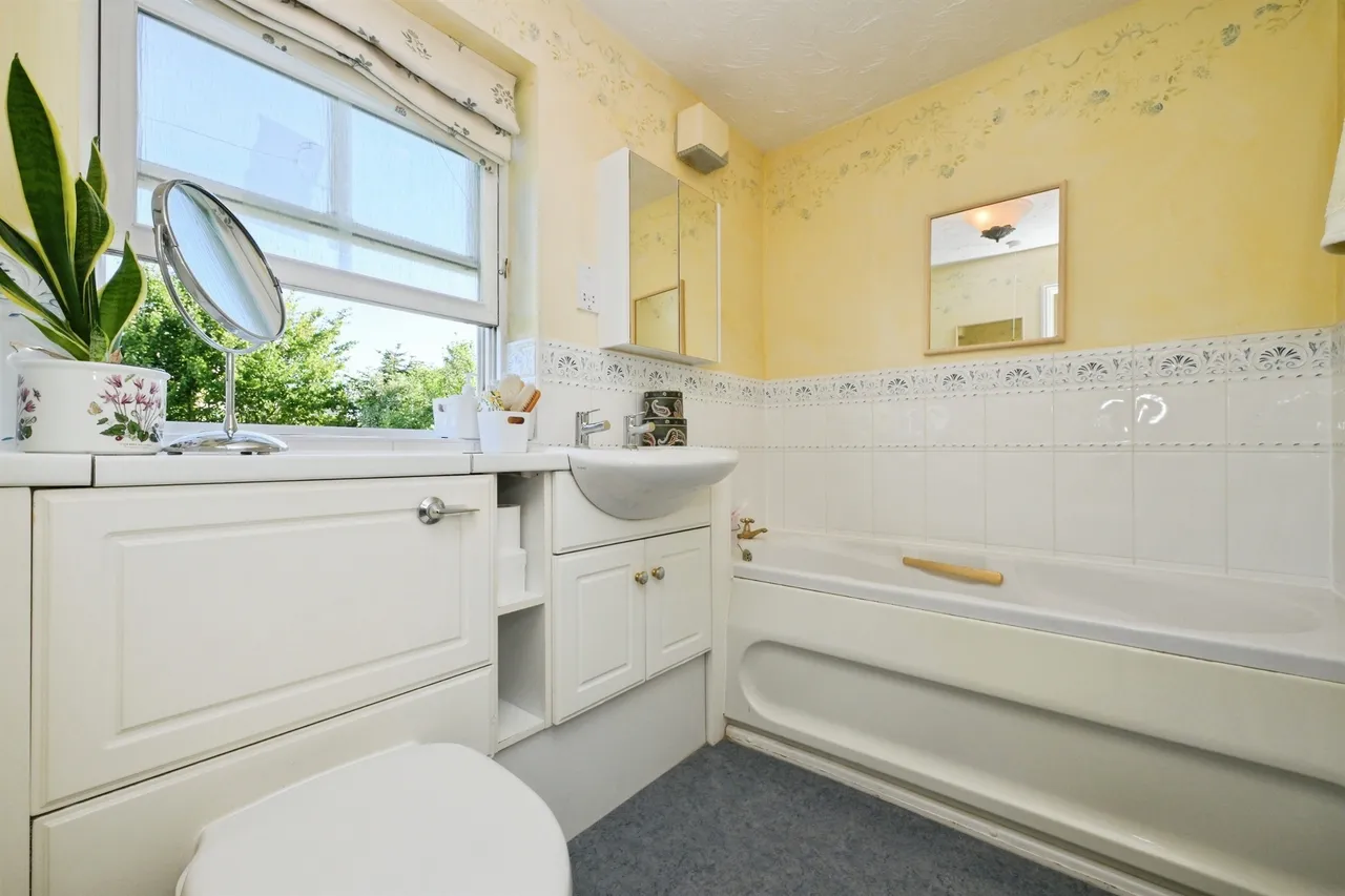 Monkfield Lane, Great Cambourne, CB23, photo 17