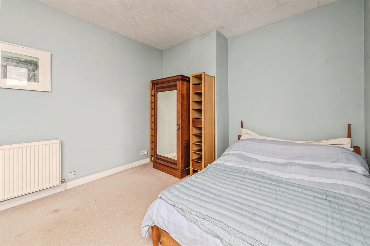 Thornhill Road, Longwood, Huddersfield, photo 10