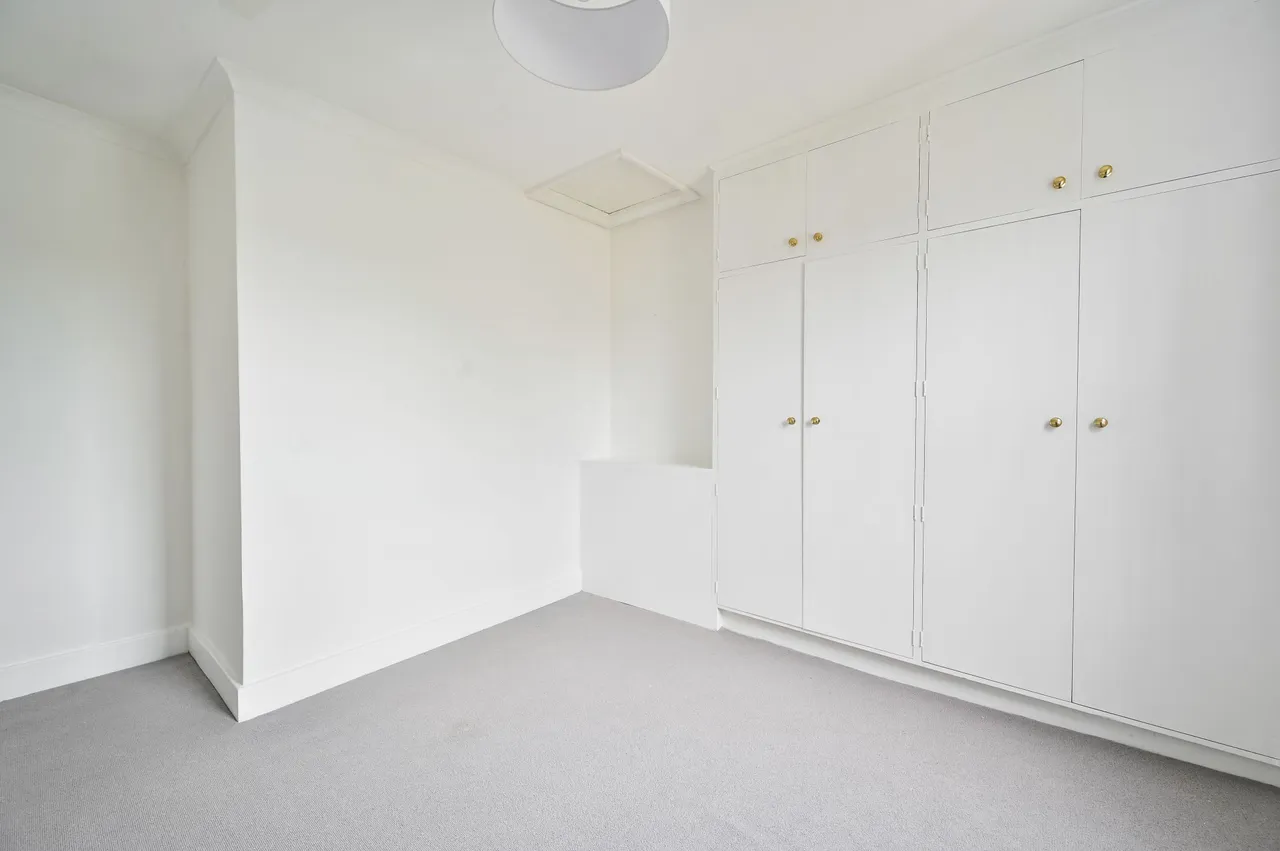 Flat 1, 62 Pembroke Road, London, photo 11