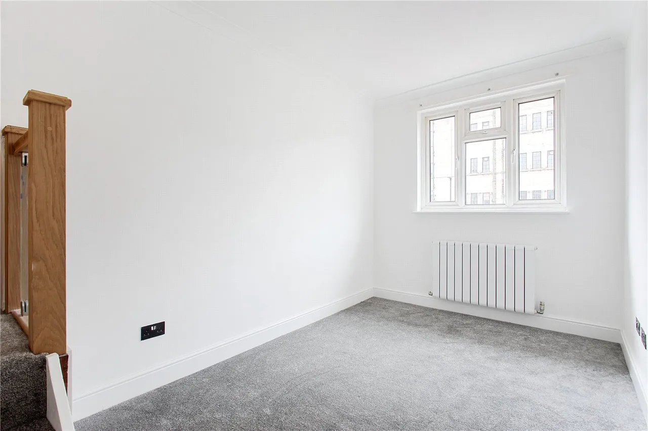 Blairderry Road, London, SW2, photo 8