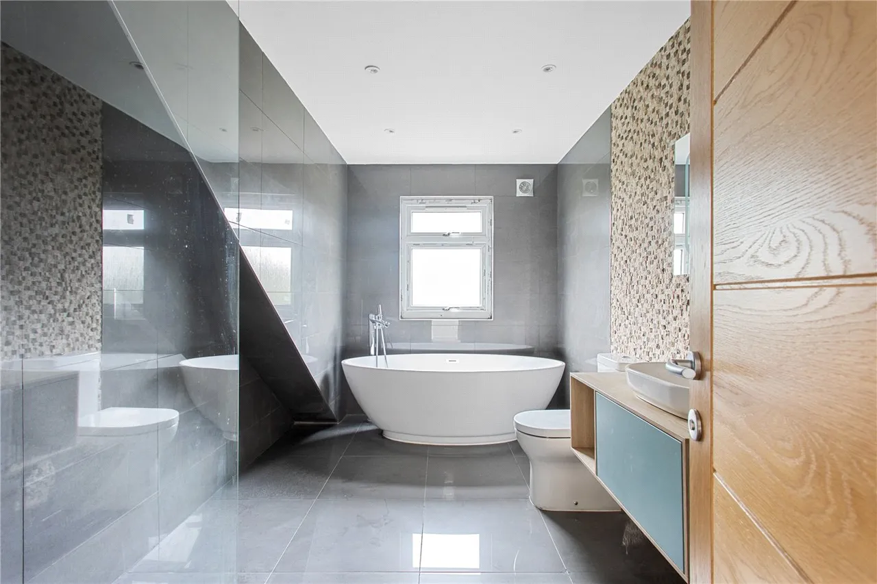 Blairderry Road, London, SW2, photo 7