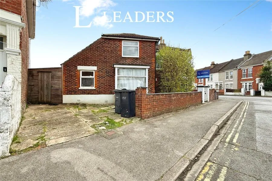 Cambridge Road, Gosport, PO12, photo 15