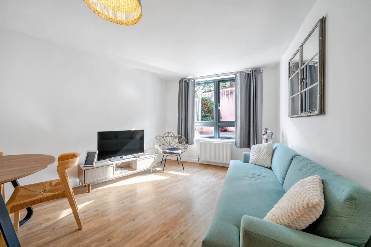 Carnegie House, Hammersmith, W6, photo 2
