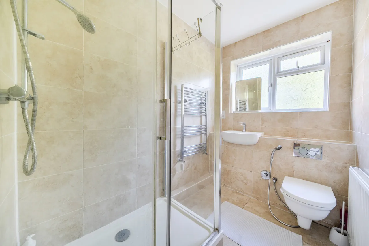 Old Ruislip Road, Northolt, UB5, photo 9