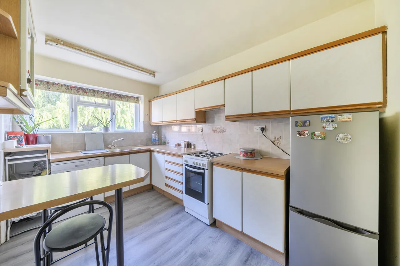 Old Ruislip Road, Northolt, UB5, photo 5
