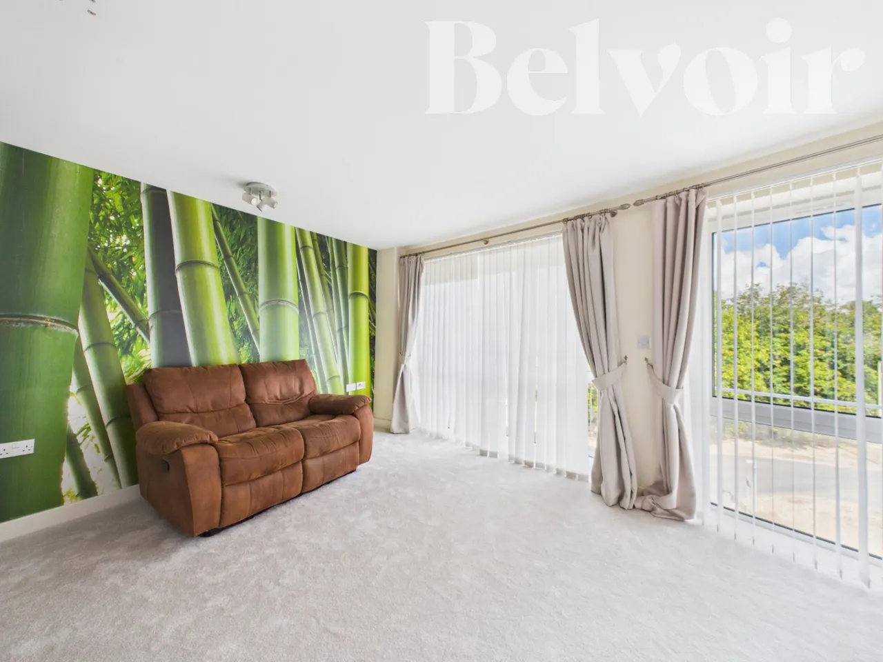 Edmund Court, Basingstoke, RG24, photo 3