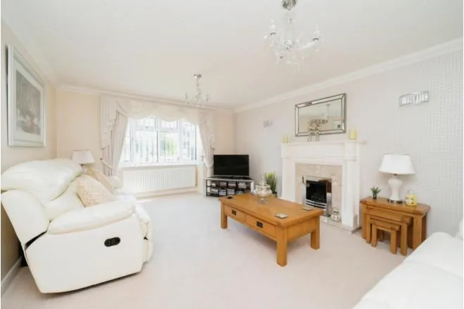 Weald Drive, Little Sutton, CH66, photo 4