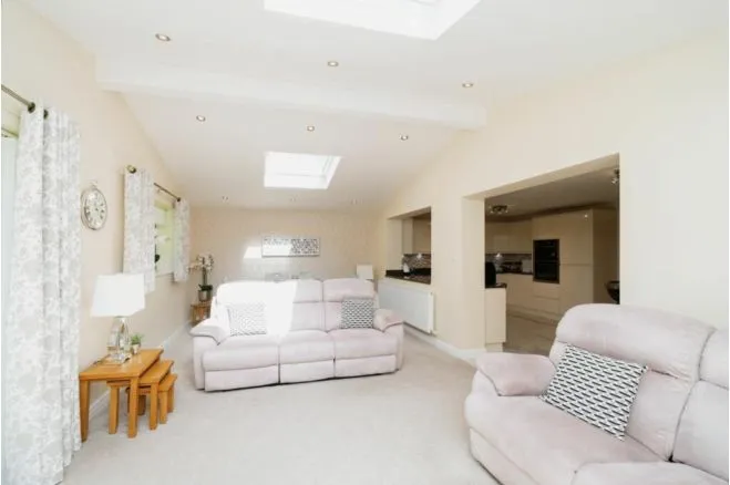 Weald Drive, Little Sutton, CH66, photo 6