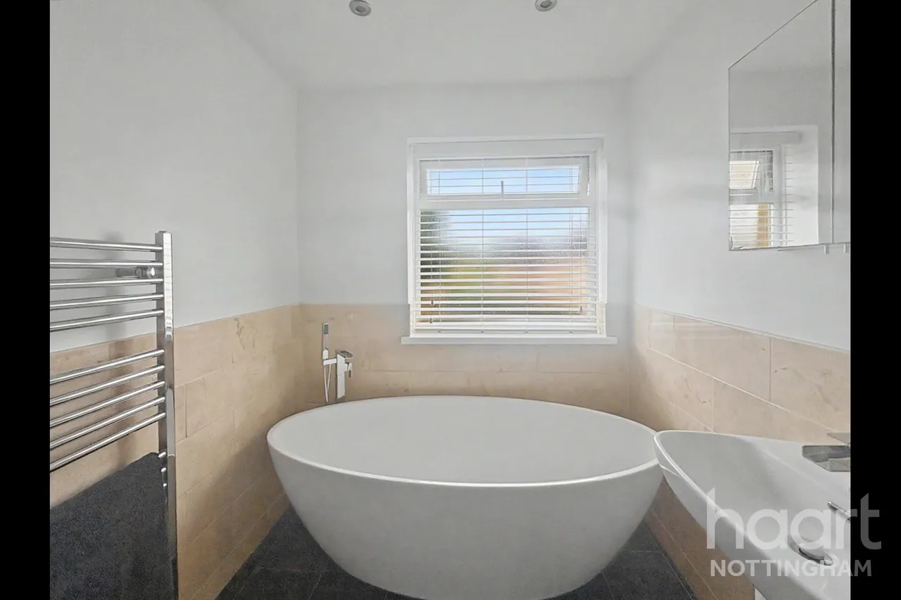 Bournmoor Avenue, Clifton, NG11, photo 14