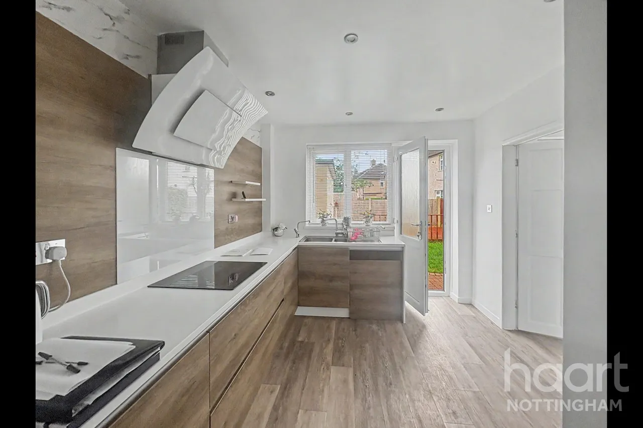 Bournmoor Avenue, Clifton, NG11, photo 7