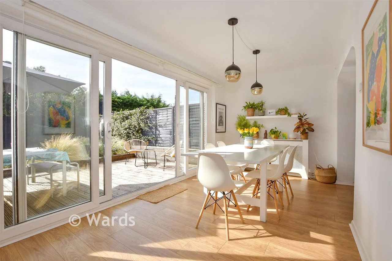 Larch Crescent, Tonbridge, TN10, photo 4