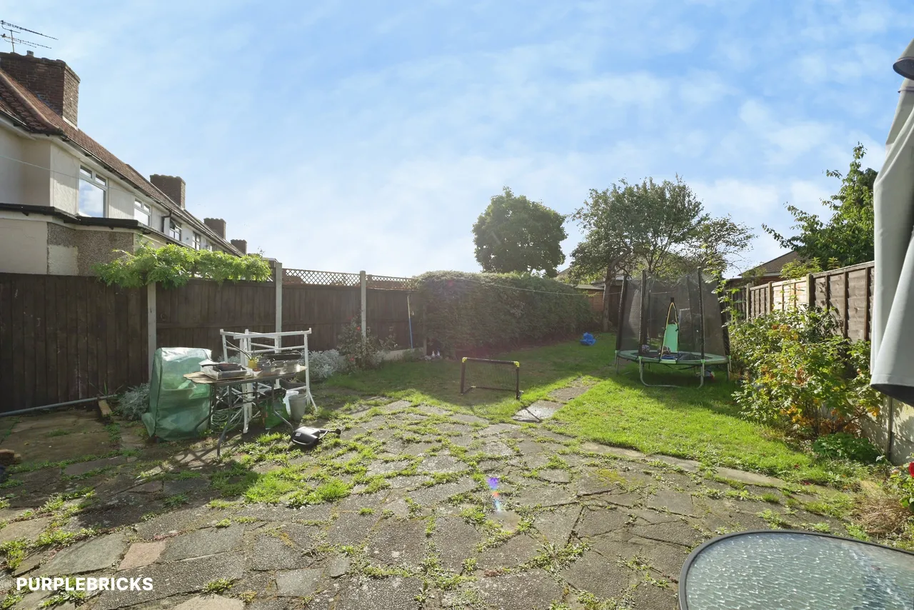 Hunters Hall Road, Dagenham, RM10, photo 14