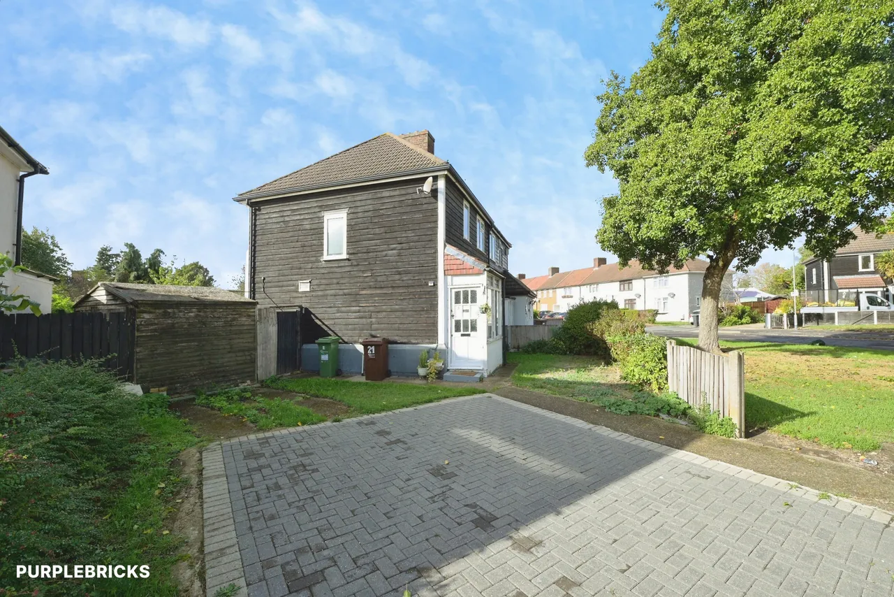 Hunters Hall Road, Dagenham, RM10, photo 24