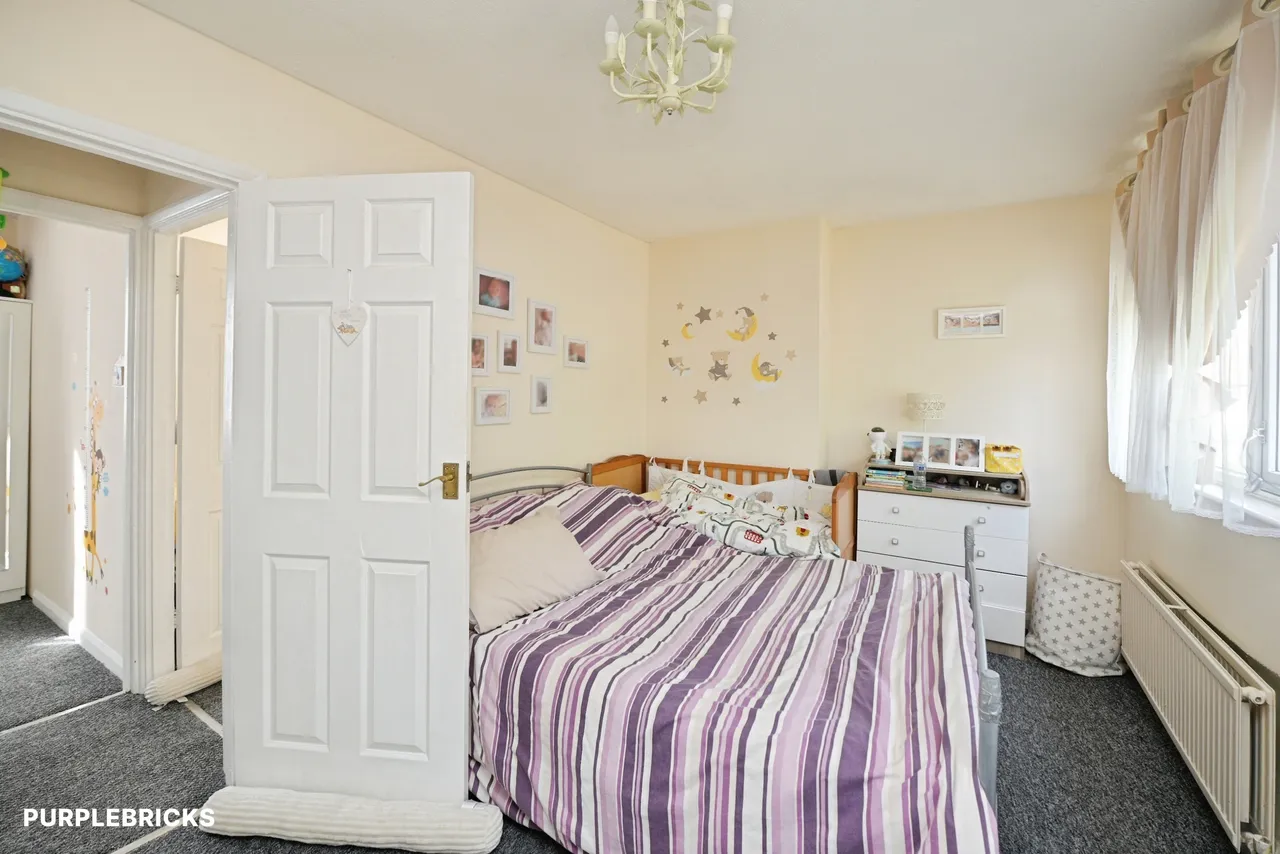 Hunters Hall Road, Dagenham, RM10, photo 7
