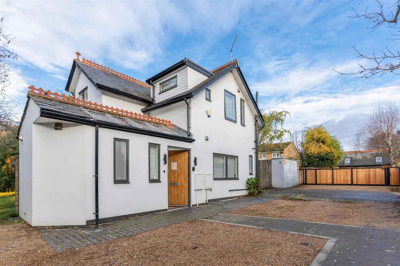 3 bed house for sale, Kidbrooke Park Road, Blackheath