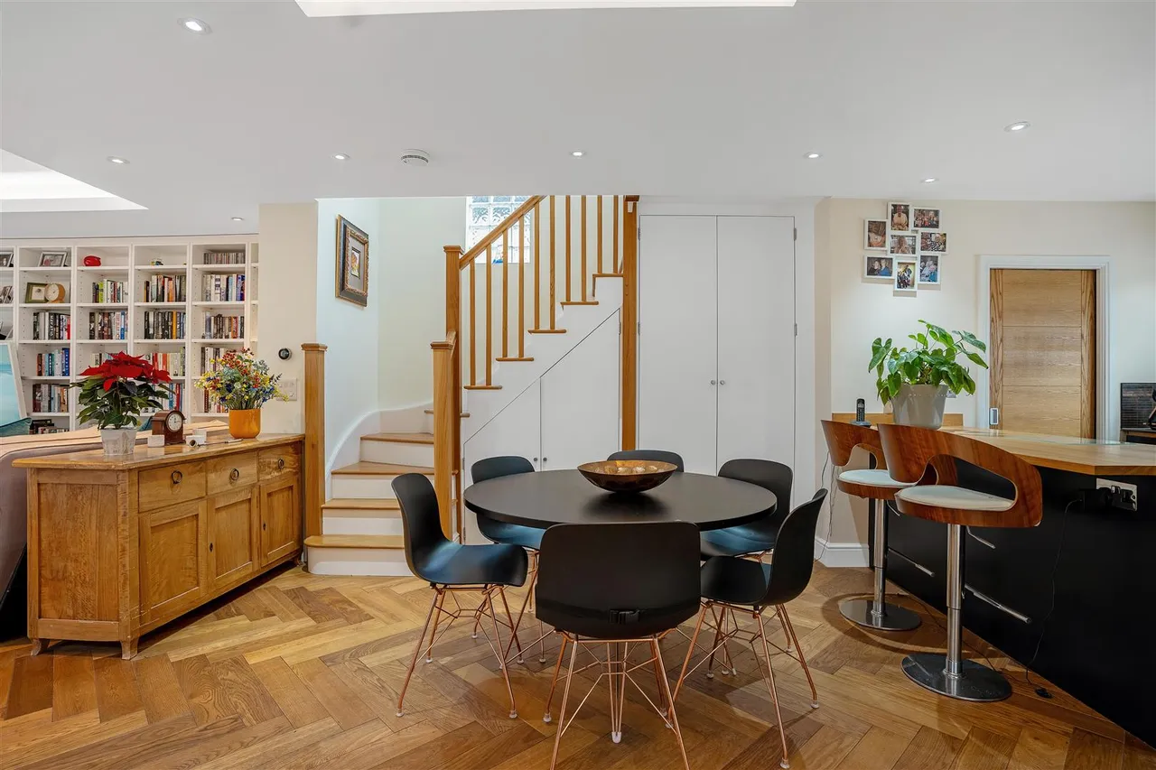 Kidbrooke Park Road, Blackheath, photo 9