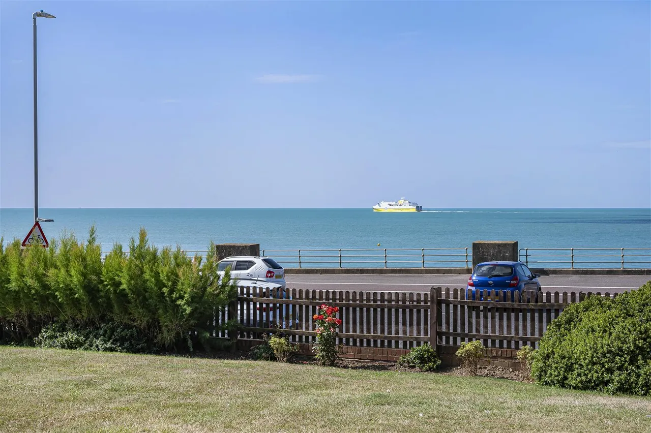 Marine Parade, Seaford, photo 11