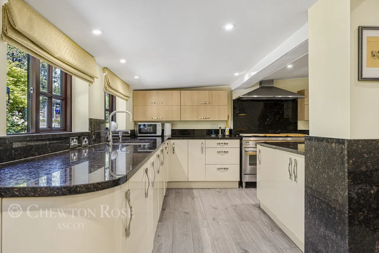 Woodside Road, Windsor, photo 20