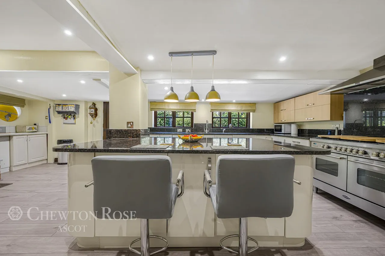Woodside Road, Windsor, photo 22