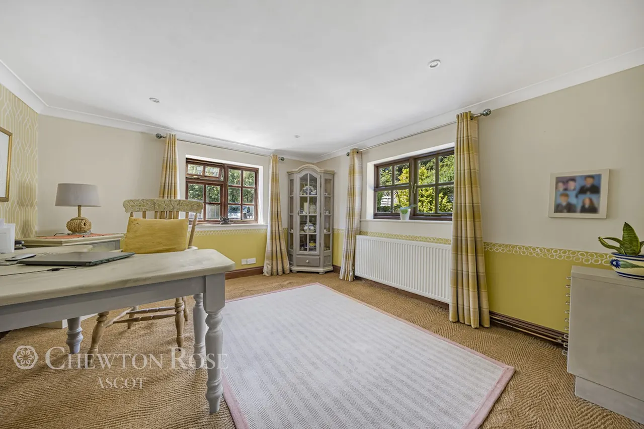 Woodside Road, Windsor, photo 11