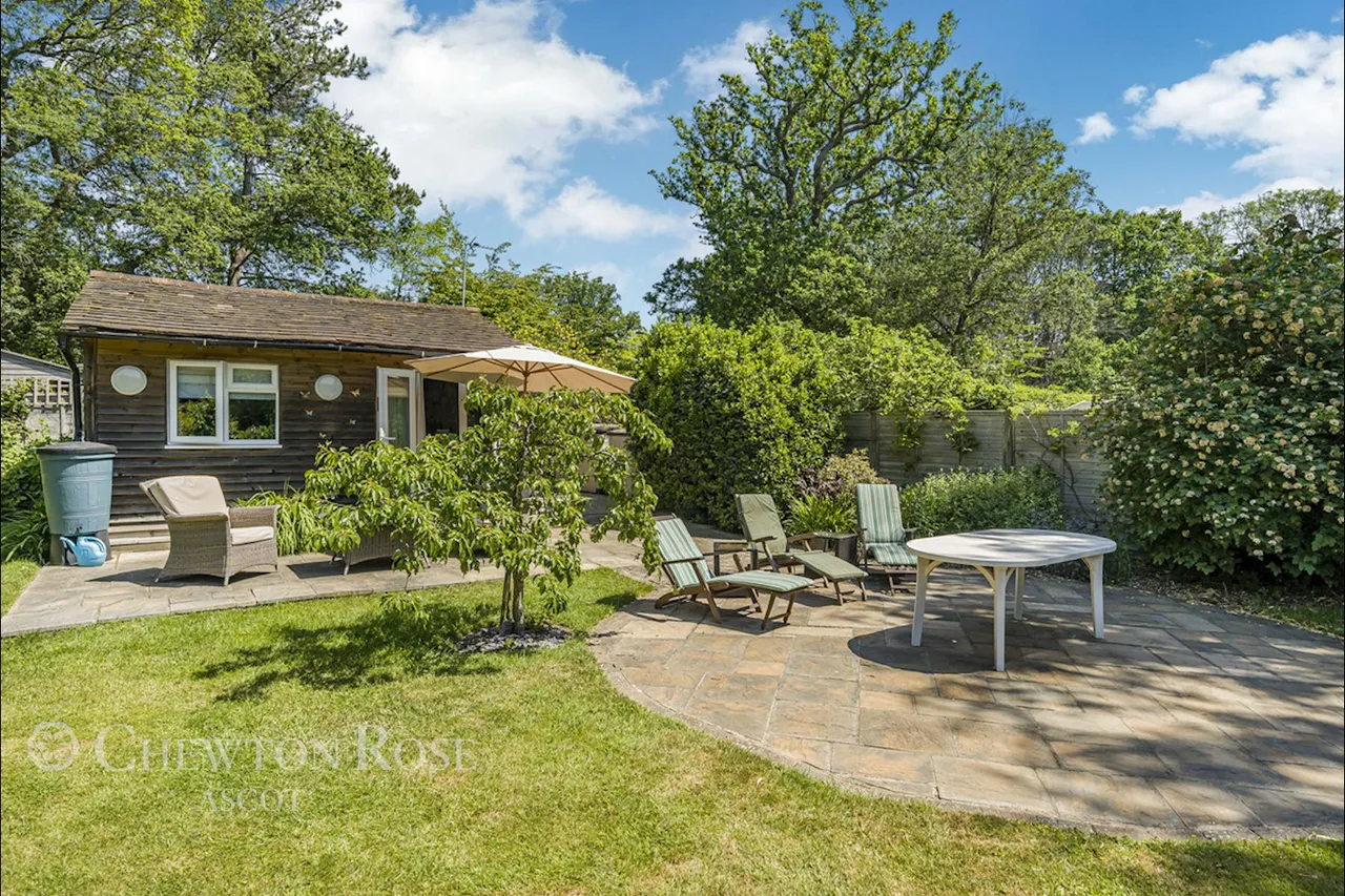 Woodside Road, Windsor, photo 6